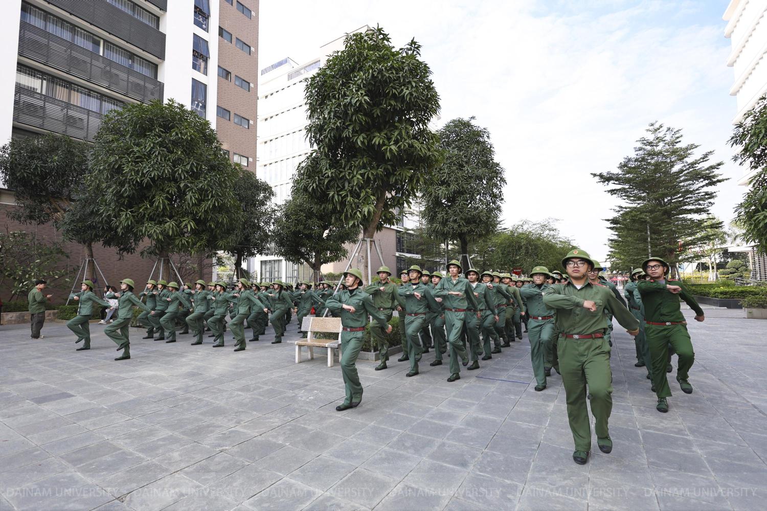 tu-hoi-thao-quoc-phong-dai-nam-2024-khoi-day-hon-thieng-song-nui-ton-vinh-y-chi-tuoi-tre